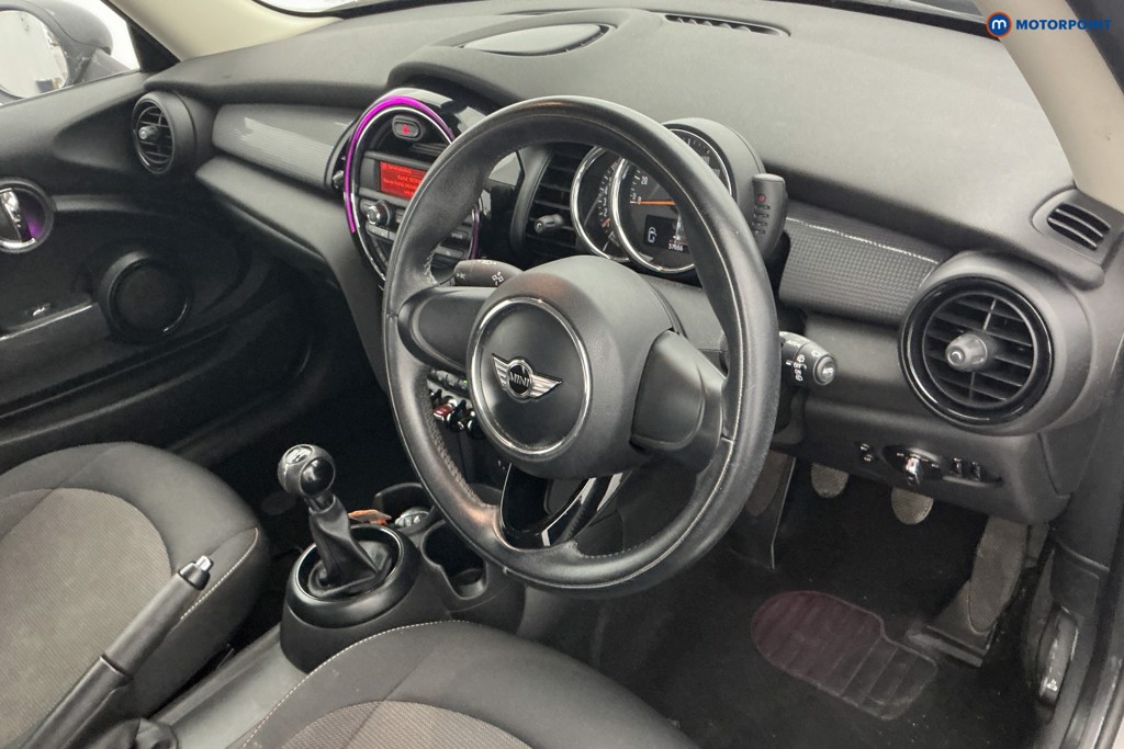 Mini Hatchback Cooper Manual Petrol Hatchback - Stock Number (1655375) - 8th supplementary image