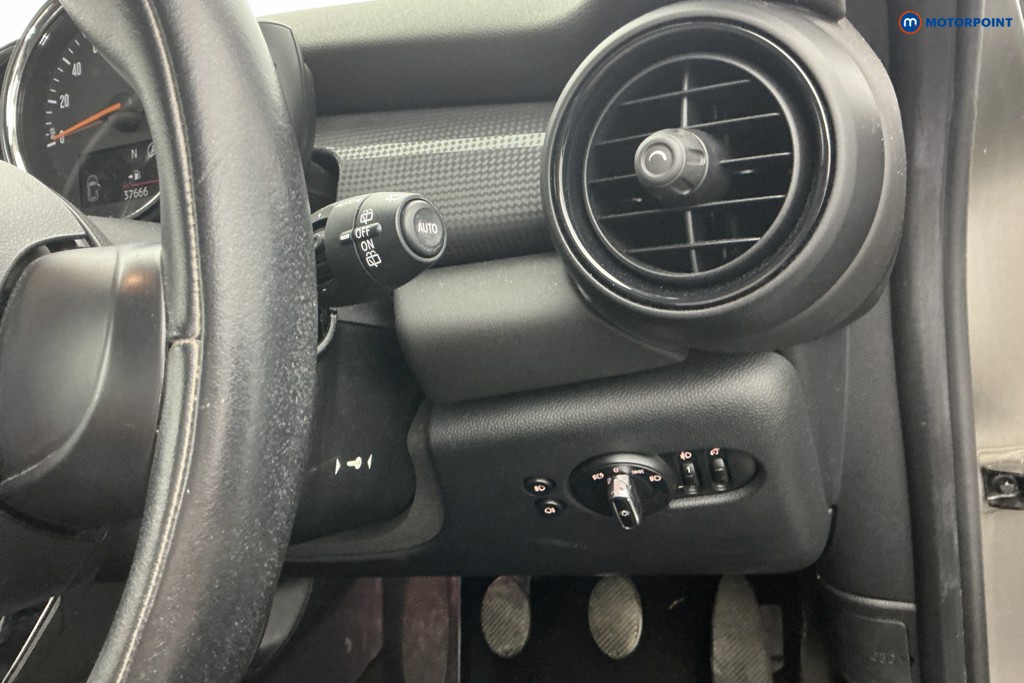 Mini Hatchback Cooper Manual Petrol Hatchback - Stock Number (1655375) - 19th supplementary image
