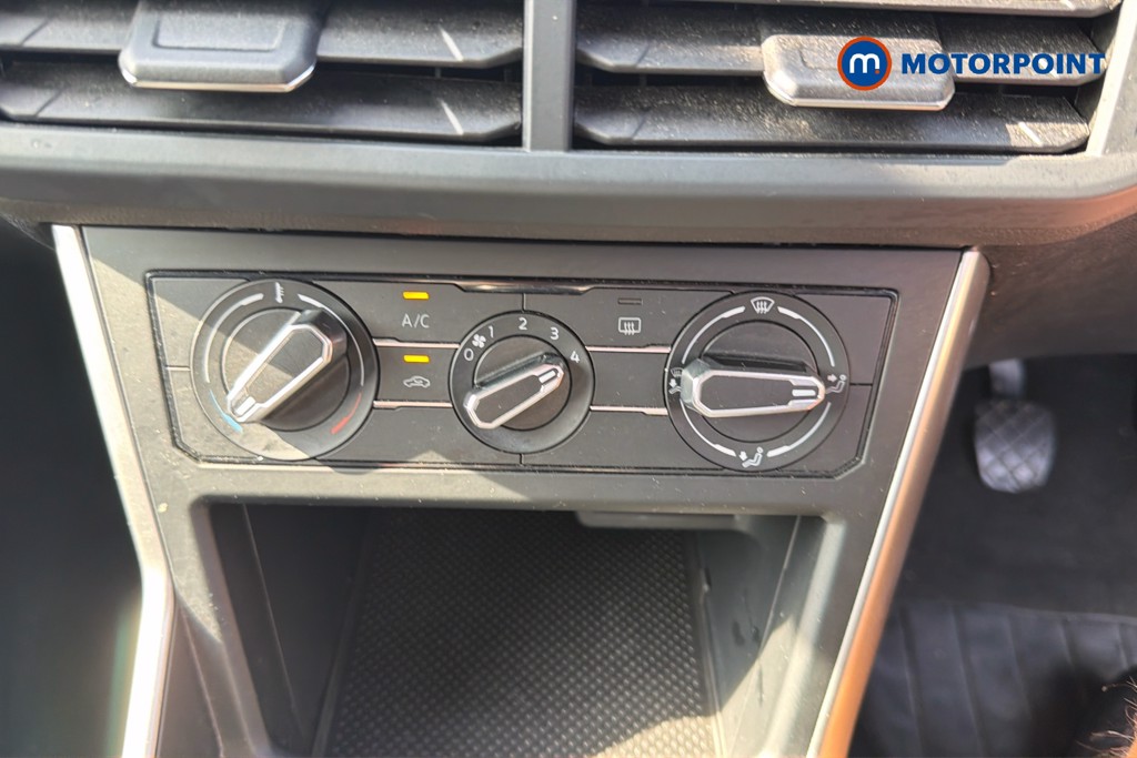 Volkswagen Polo Life Manual Petrol Hatchback - Stock Number (1655778) - 12th supplementary image