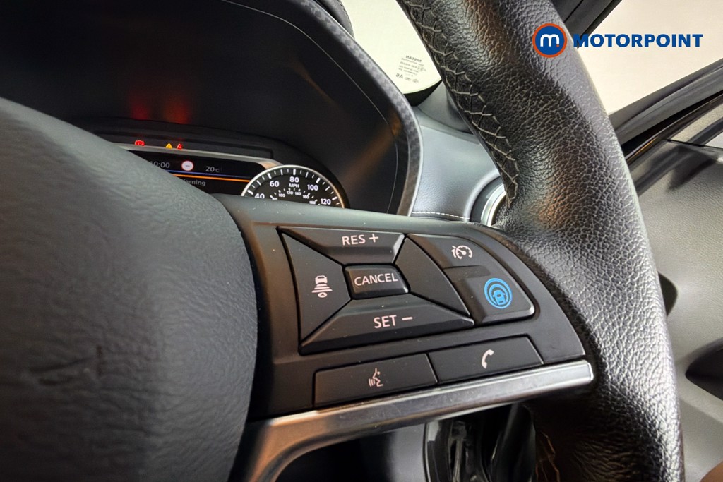 Nissan Juke Tekna Manual Petrol SUV - Stock Number (1655820) - 4th supplementary image