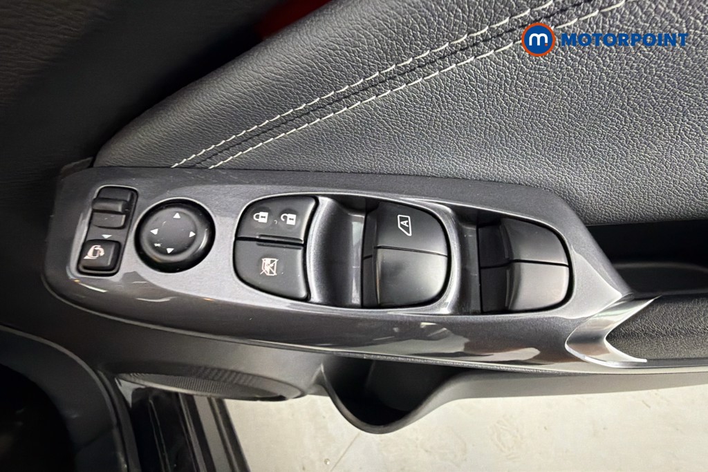 Nissan Juke Tekna Manual Petrol SUV - Stock Number (1655820) - 20th supplementary image