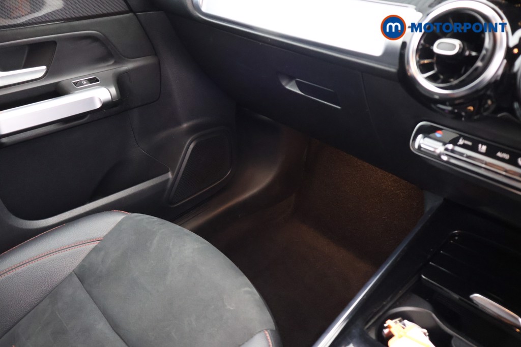 Mercedes-Benz GLB Amg Line Automatic Petrol SUV - Stock Number (1656159) - 12th supplementary image