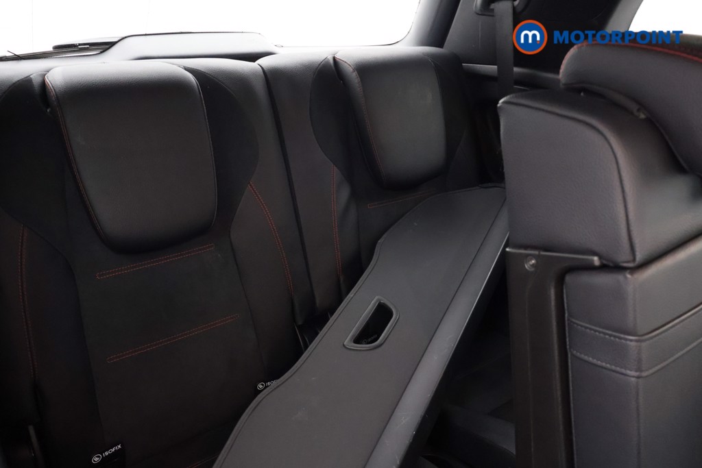Mercedes-Benz GLB Amg Line Automatic Petrol SUV - Stock Number (1656159) - 19th supplementary image