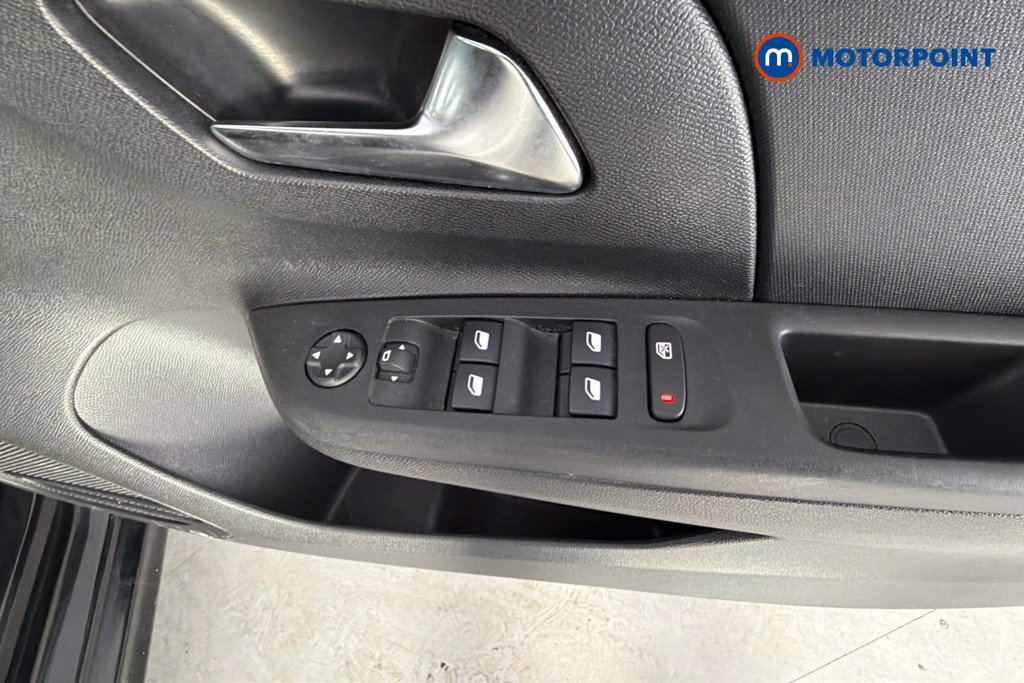 Vauxhall Corsa Design Manual Petrol Hatchback - Stock Number (1656538) - 20th supplementary image