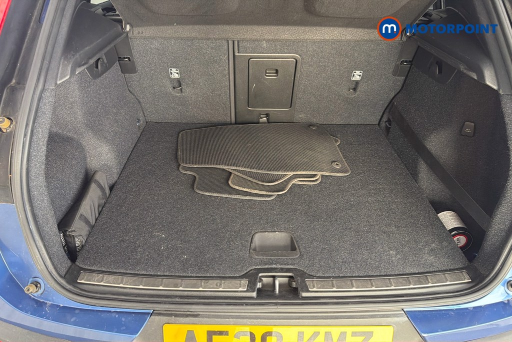 Volvo Xc40 R Design Pro Automatic Petrol Plug-In Hybrid SUV - Stock Number (1656799) - 33rd supplementary image