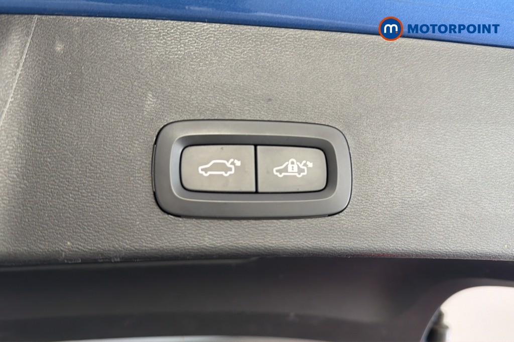 Volvo Xc40 R Design Pro Automatic Petrol Plug-In Hybrid SUV - Stock Number (1656799) - 35th supplementary image
