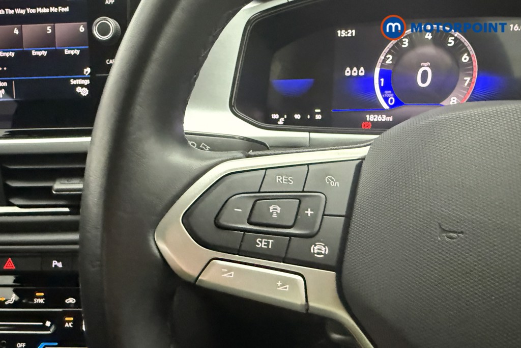 Volkswagen T-Roc Life Manual Petrol SUV - Stock Number (1657822) - 7th supplementary image
