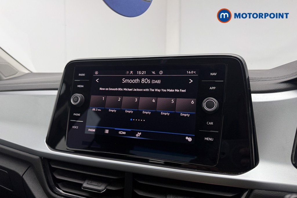 Volkswagen T-Roc Life Manual Petrol SUV - Stock Number (1657822) - 10th supplementary image