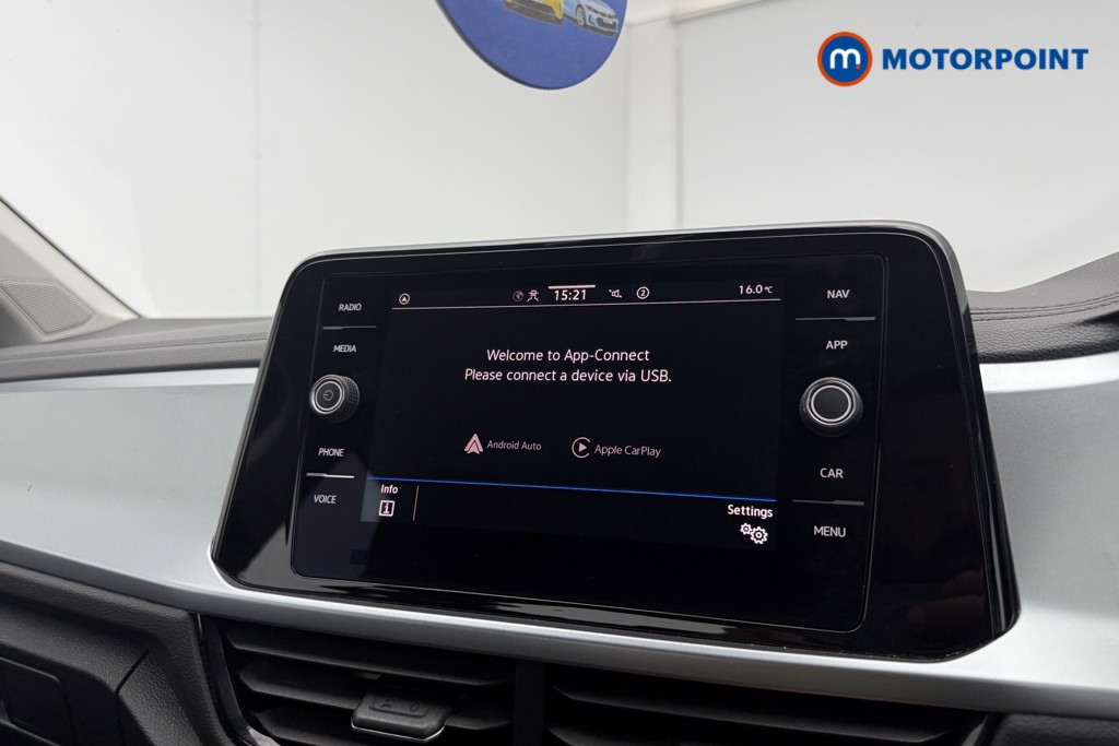 Volkswagen T-Roc Life Manual Petrol SUV - Stock Number (1657822) - 11th supplementary image
