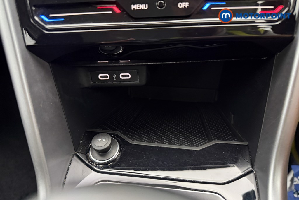 Volkswagen T-Roc Life Manual Petrol SUV - Stock Number (1657822) - 14th supplementary image