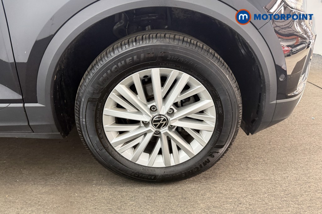 Volkswagen T-Roc Life Manual Petrol SUV - Stock Number (1657822) - 22nd supplementary image