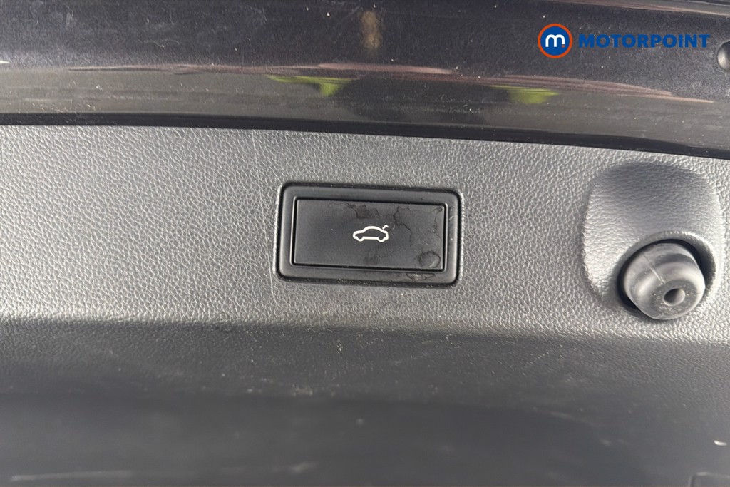 Volkswagen Arteon R-Line Automatic Petrol Estate - Stock Number (1658595) - 35th supplementary image