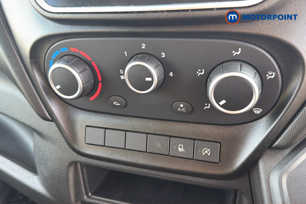 Iveco Daily Business Automatic Diesel High Volume-High Roof Van - Stock Number (1659236) - 12th supplementary image