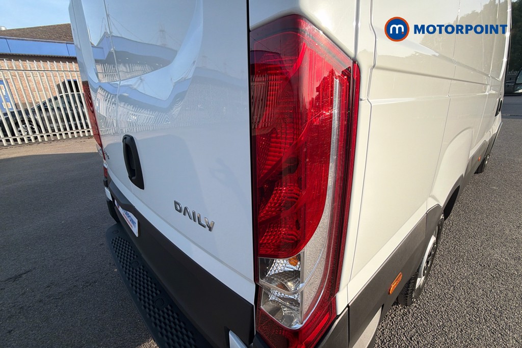 Iveco Daily Business Automatic Diesel High Volume-High Roof Van - Stock Number (1659236) - 38th supplementary image