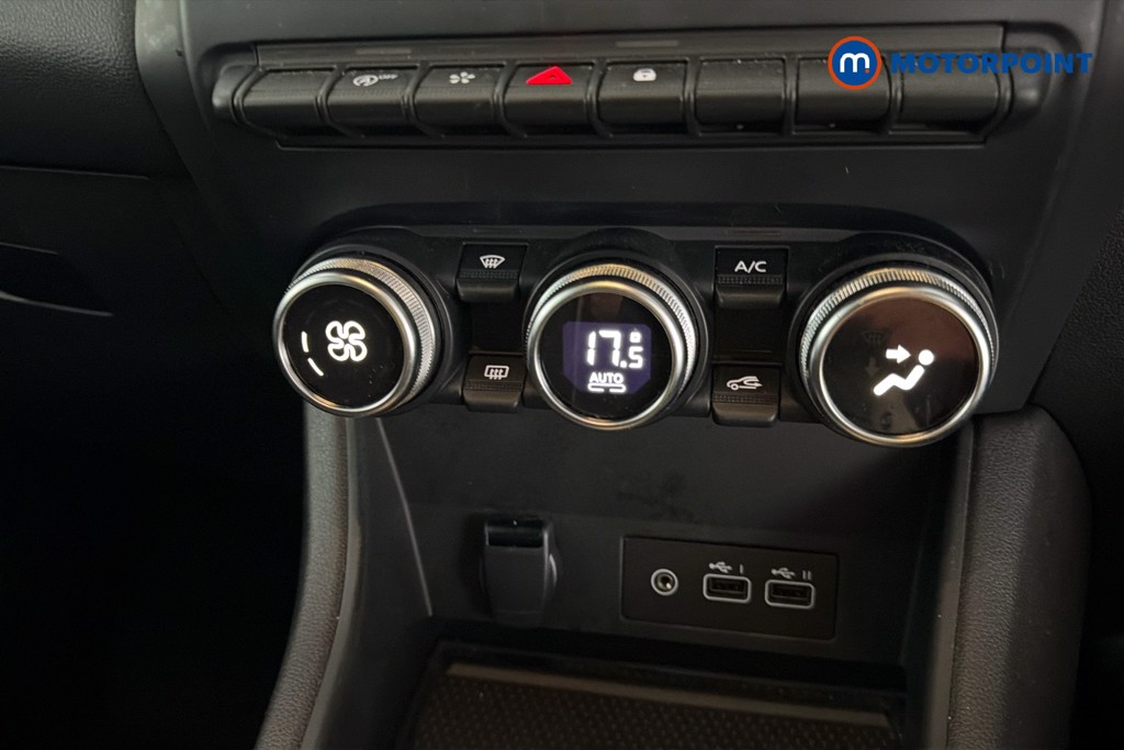 Renault Captur Techno Manual Petrol SUV - Stock Number (1659365) - 12th supplementary image