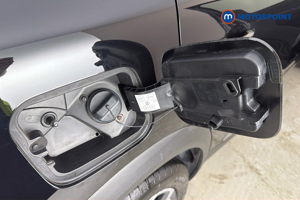 Renault Captur Techno Manual Petrol SUV - Stock Number (1659365) - 41st supplementary image