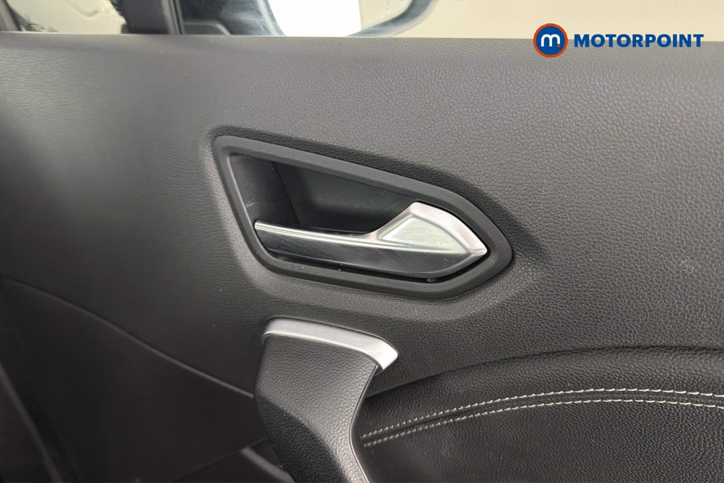 Renault Captur Techno Manual Petrol SUV - Stock Number (1659365) - 42nd supplementary image