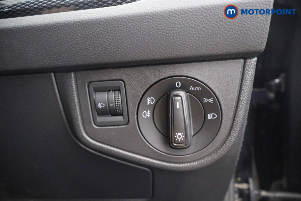 Volkswagen Taigo Life Automatic Petrol SUV - Stock Number (1659428) - 8th supplementary image