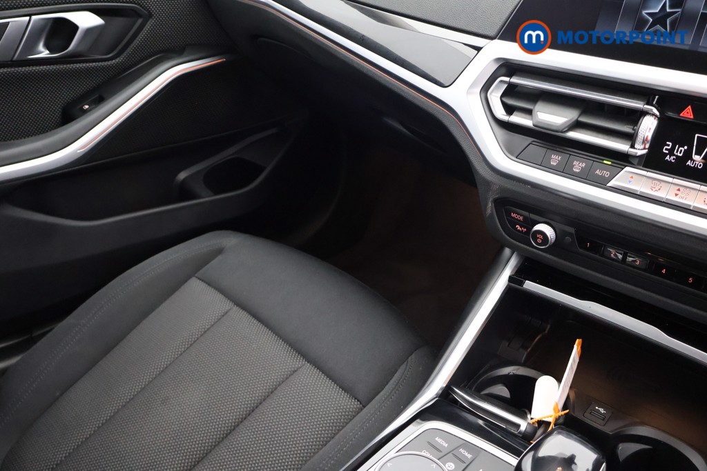 BMW 3 Series SE Automatic Petrol Saloon - Stock Number (1659557) - 12th supplementary image