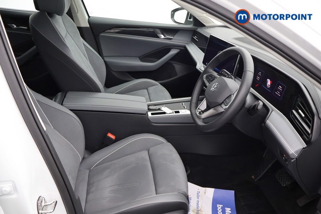 Volkswagen Passat Life Automatic Petrol Plug-In Hybrid Estate - Stock Number (1659618) - 16th supplementary image