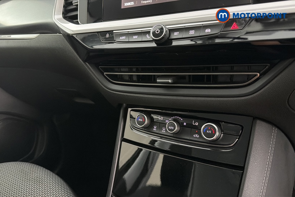 Vauxhall Grandland Design Manual Petrol SUV - Stock Number (1659702) - 12th supplementary image