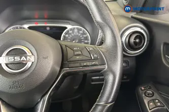 Nissan Juke N-Connecta Manual Petrol SUV - Stock Number (1660471) - 3rd supplementary image