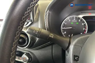 Nissan Juke N-Connecta Manual Petrol SUV - Stock Number (1660471) - 5th supplementary image