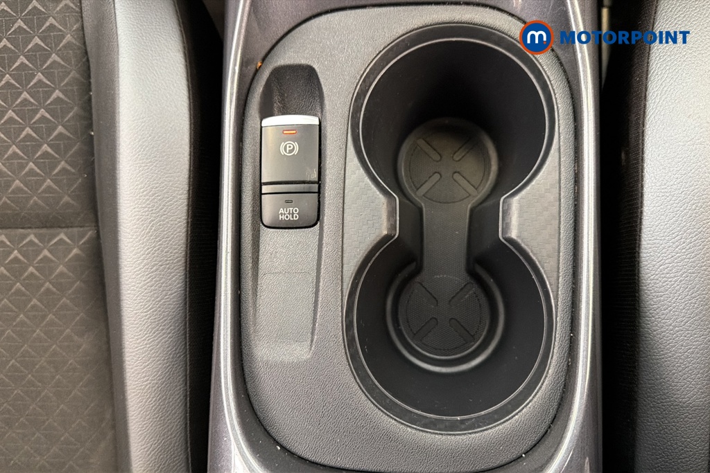 Nissan Juke N-Connecta Manual Petrol SUV - Stock Number (1660471) - 16th supplementary image