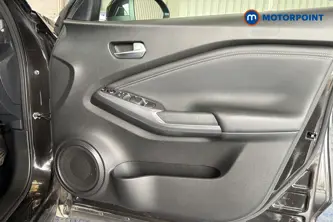 Nissan Juke N-Connecta Manual Petrol SUV - Stock Number (1660471) - 18th supplementary image