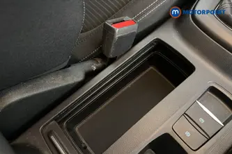 Ford Focus Titanium Manual Petrol Hatchback - Stock Number (1660605) - 16th supplementary image