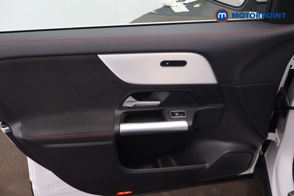Mercedes-Benz EQA Amg Line Automatic Electric SUV - Stock Number (1660818) - 22nd supplementary image