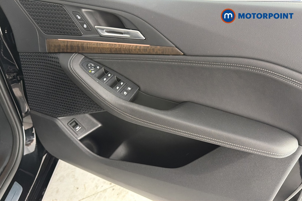 BMW 2 Series Luxury Automatic Petrol Plug-In Hybrid Estate - Stock Number (1660822) - 18th supplementary image
