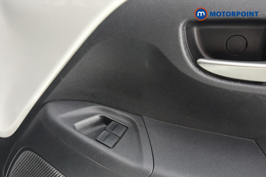 Toyota Aygo X-Play Automatic Petrol Hatchback - Stock Number (1660859) - 19th supplementary image