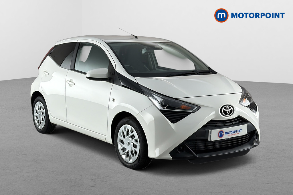 Toyota Aygo X-Play Automatic Petrol Hatchback - Stock Number (1660859) - Drivers side front corner