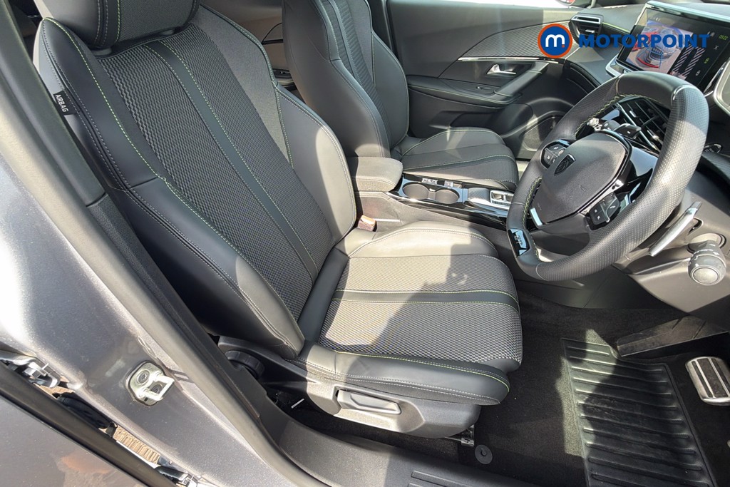Peugeot 2008 GT Automatic Petrol SUV - Stock Number (1660870) - 22nd supplementary image