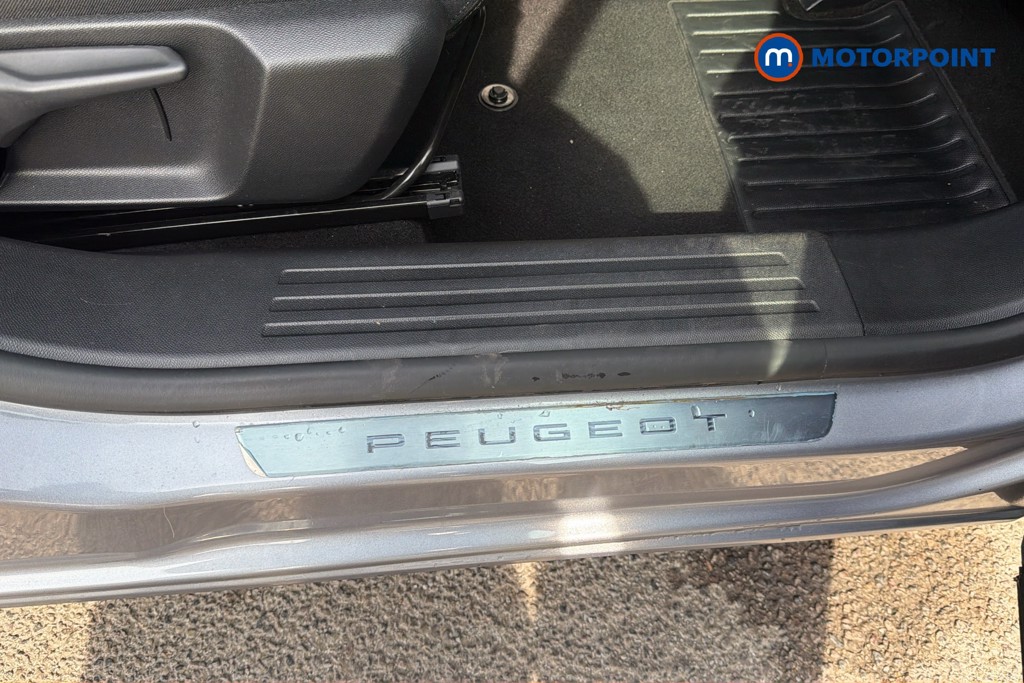 Peugeot 2008 GT Automatic Petrol SUV - Stock Number (1660870) - 27th supplementary image