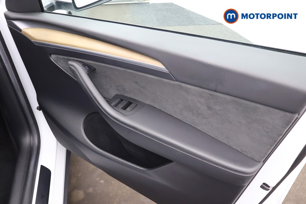 Tesla Model Y Rwd 5Dr Auto Automatic Electric SUV - Stock Number (1661723) - 14th supplementary image