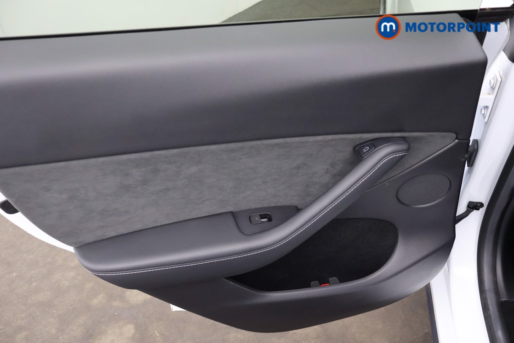 Tesla Model Y Rwd 5Dr Auto Automatic Electric SUV - Stock Number (1661723) - 21st supplementary image