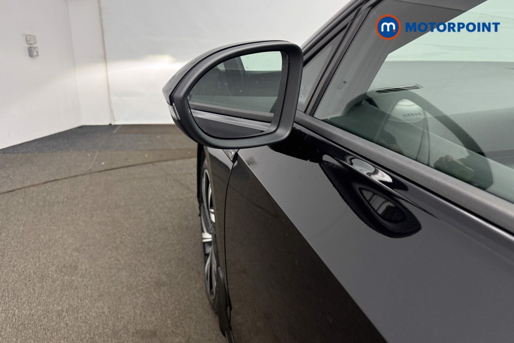 Volkswagen Golf R-Line Automatic Petrol Hatchback - Stock Number (1661778) - 28th supplementary image