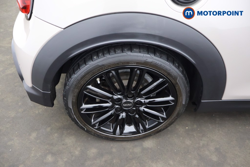 Mini Hatchback Cooper S Exclusive Automatic Petrol Hatchback - Stock Number (1662230) - 3rd supplementary image