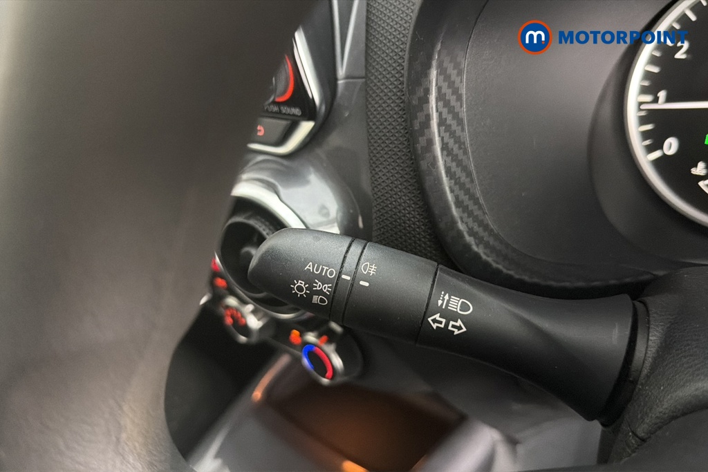 Nissan Juke Acenta Manual Petrol SUV - Stock Number (1662248) - 5th supplementary image