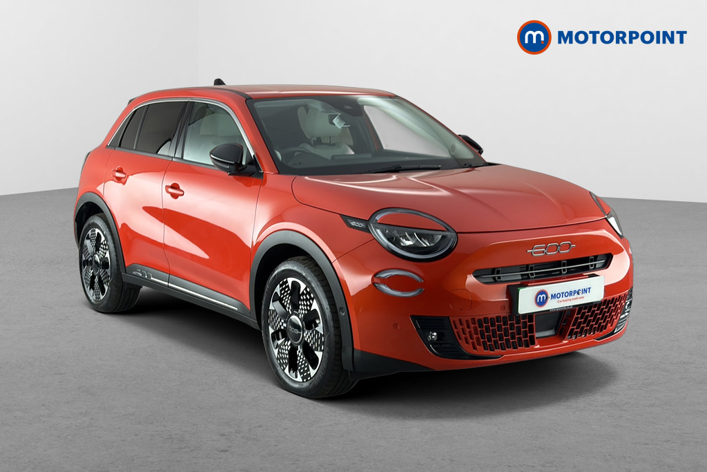 Fiat 600 La Prima Automatic Electric SUV - Stock Number (1662470) - Drivers side front corner