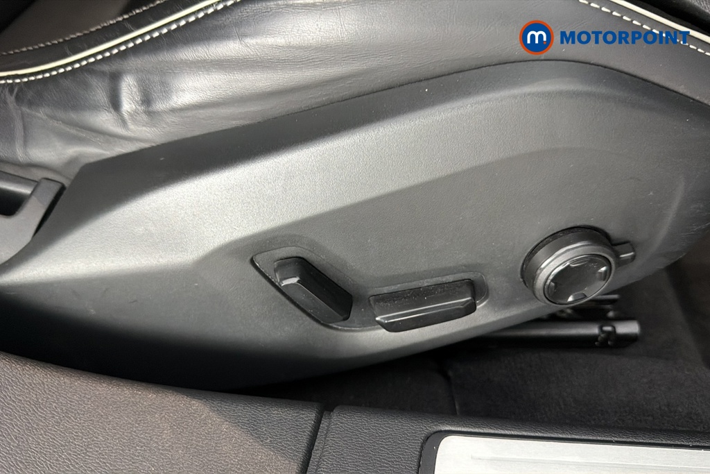 Volvo V60 Plus Automatic Petrol Estate - Stock Number (1662721) - 23rd supplementary image