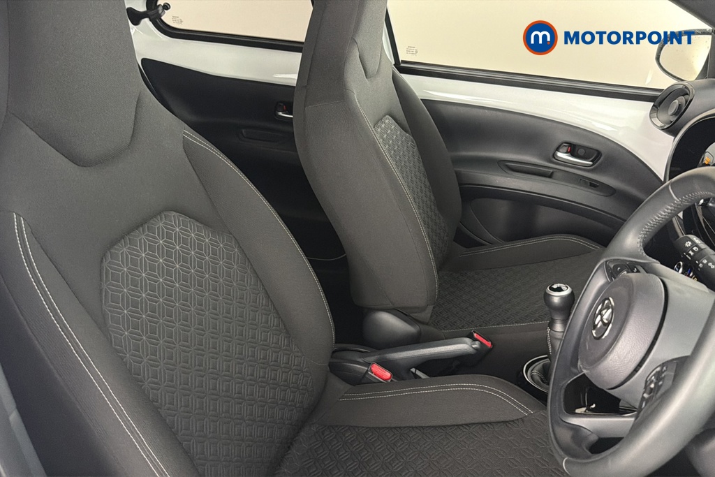 Toyota Aygo X Edge Manual Petrol Hatchback - Stock Number (1663080) - 22nd supplementary image