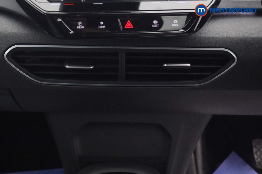 Volkswagen Id.3 Life Pro Automatic Electric Hatchback - Stock Number (1663212) - 4th supplementary image