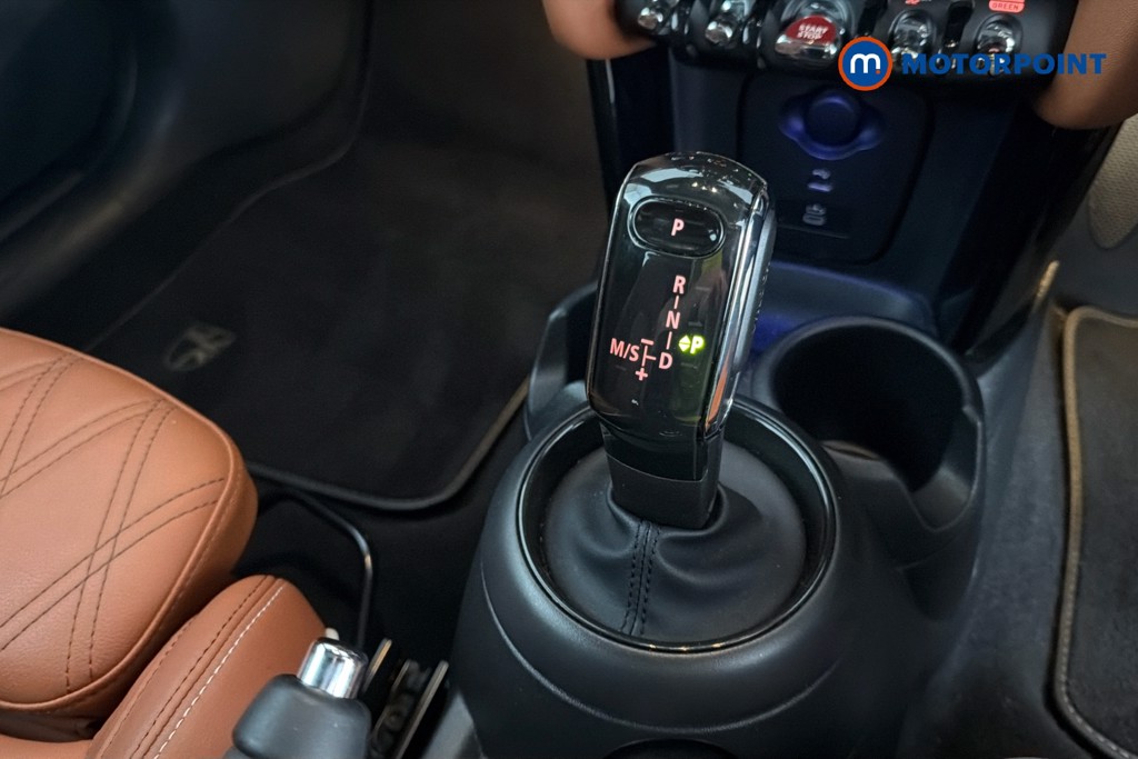 Mini Hatchback Cooper Exclusive Automatic Petrol Hatchback - Stock Number (1663327) - 11th supplementary image