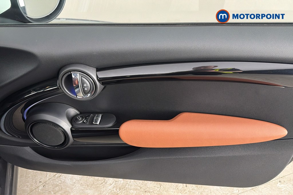 Mini Hatchback Cooper Exclusive Automatic Petrol Hatchback - Stock Number (1663327) - 19th supplementary image