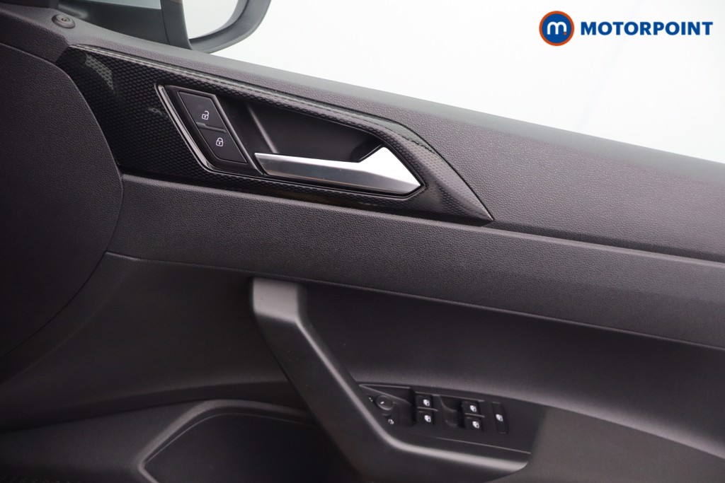 Volkswagen Taigo Life Manual Petrol SUV - Stock Number (1663341) - 9th supplementary image