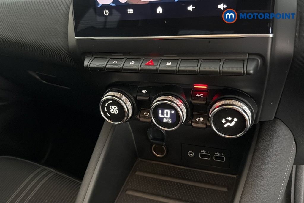 Renault Captur Engineered Automatic Petrol-Electric Hybrid SUV - Stock Number (1663363) - 12th supplementary image