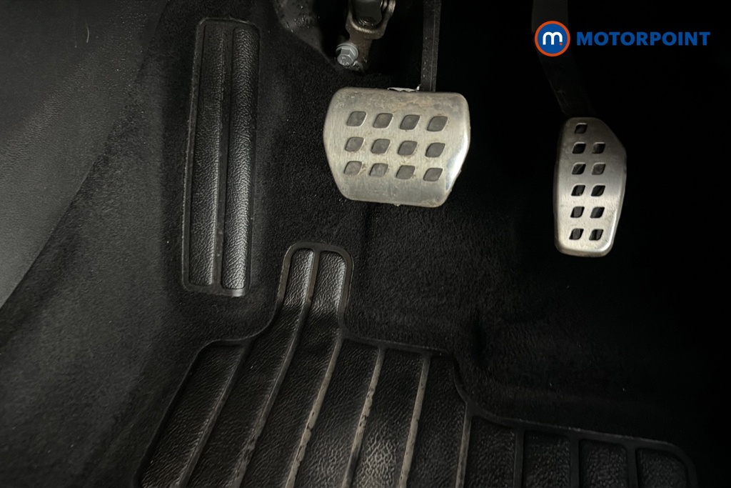 Renault Captur Engineered Automatic Petrol-Electric Hybrid SUV - Stock Number (1663363) - 24th supplementary image